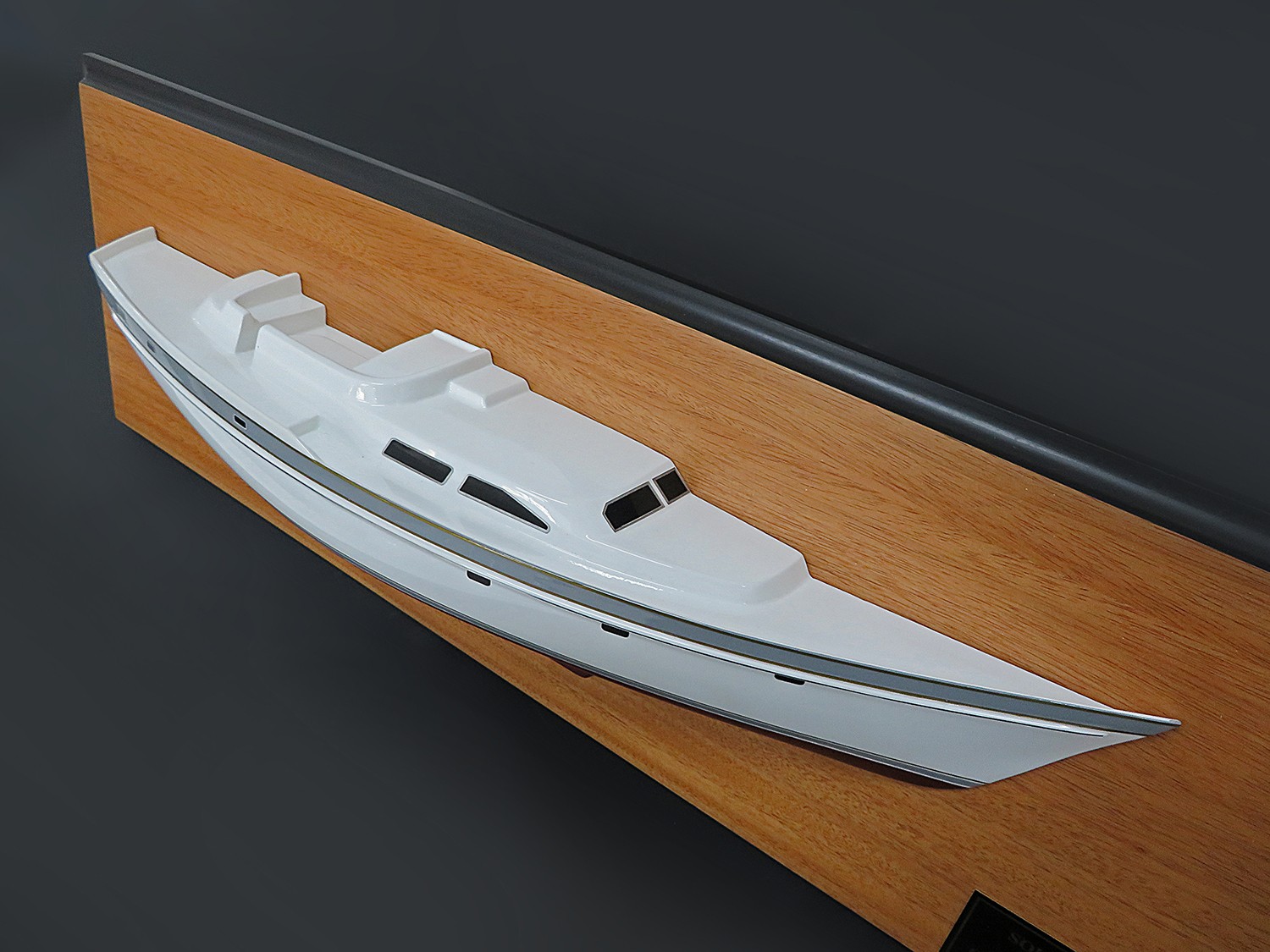 Custom Half Models - Irwin - Irwin 54 half model with cabin and cockpit only - Abordage