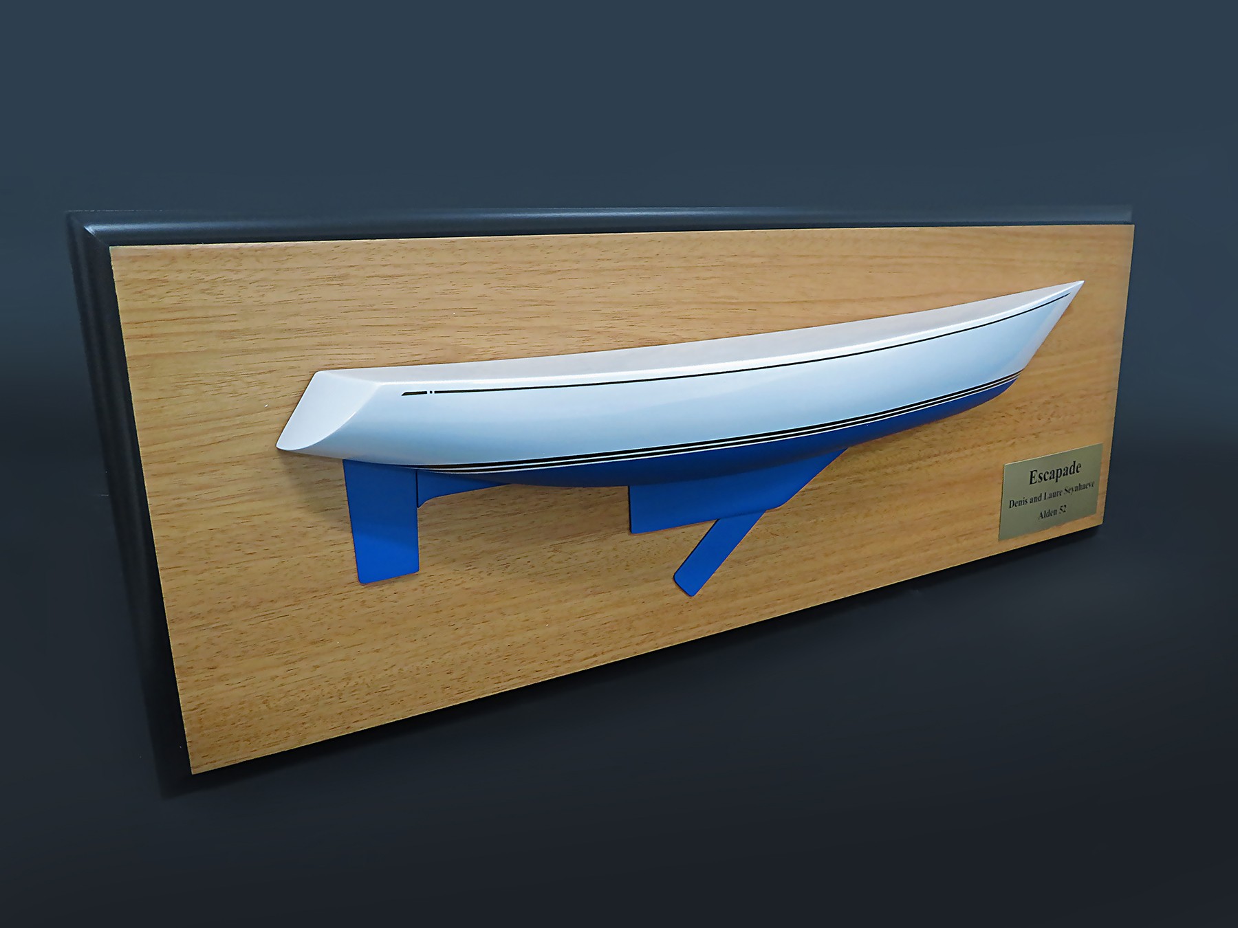 Custom Half Models - JOHN G. ALDEN DESIGN - Alden 52 centerboard half hull - Abordage