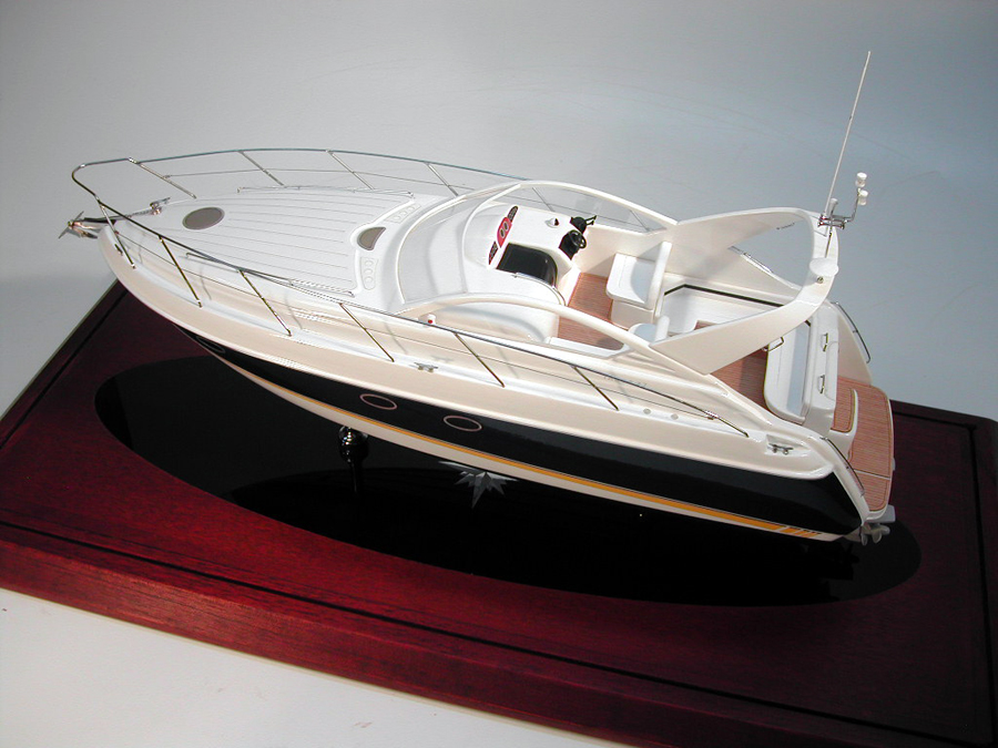 Custom Models - Fairline - Fairline Targa 37 "Jersey Girl" - Abordage