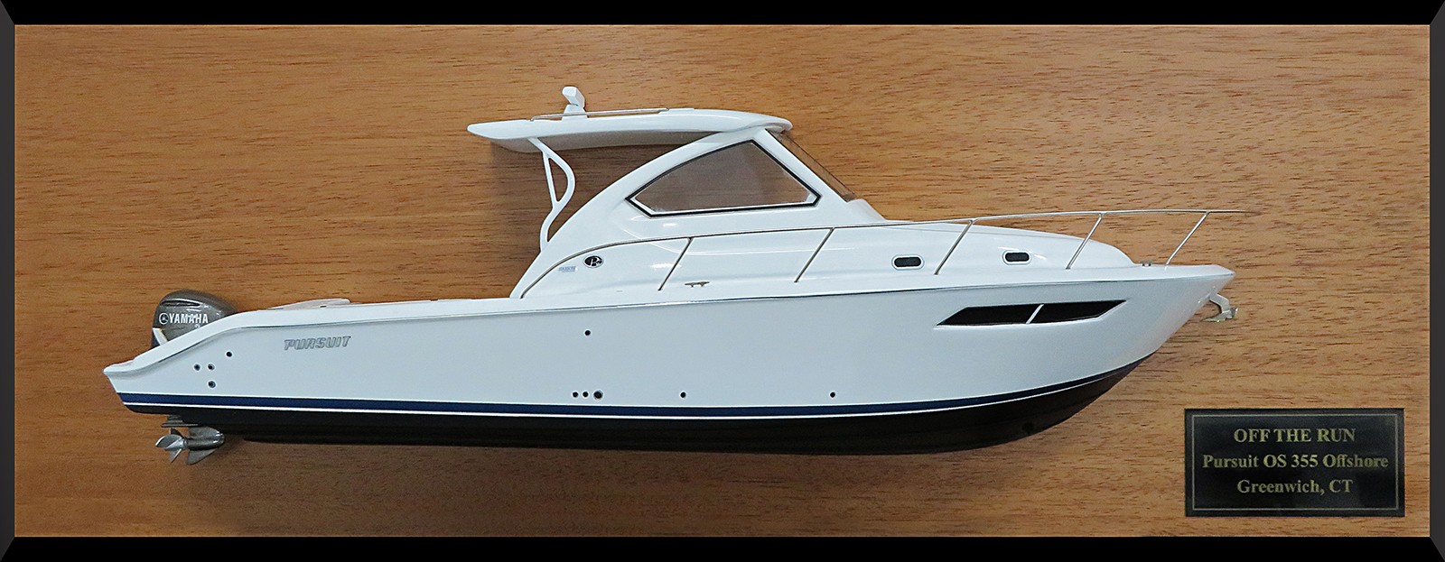 Custom Half Models - Pursuit - Pursuit OS 355 Offshore custom half model with deck details - Abordage