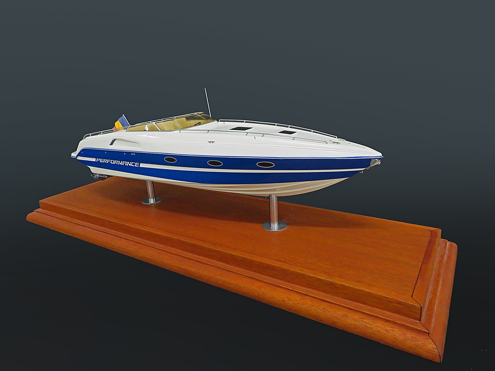 Custom Models - - Performance 1107 custom model - Abordage