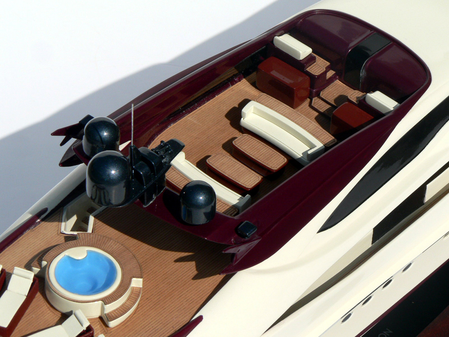 Custom Models - Palmer Johnson - Palmer Johnson 150 - Abordage