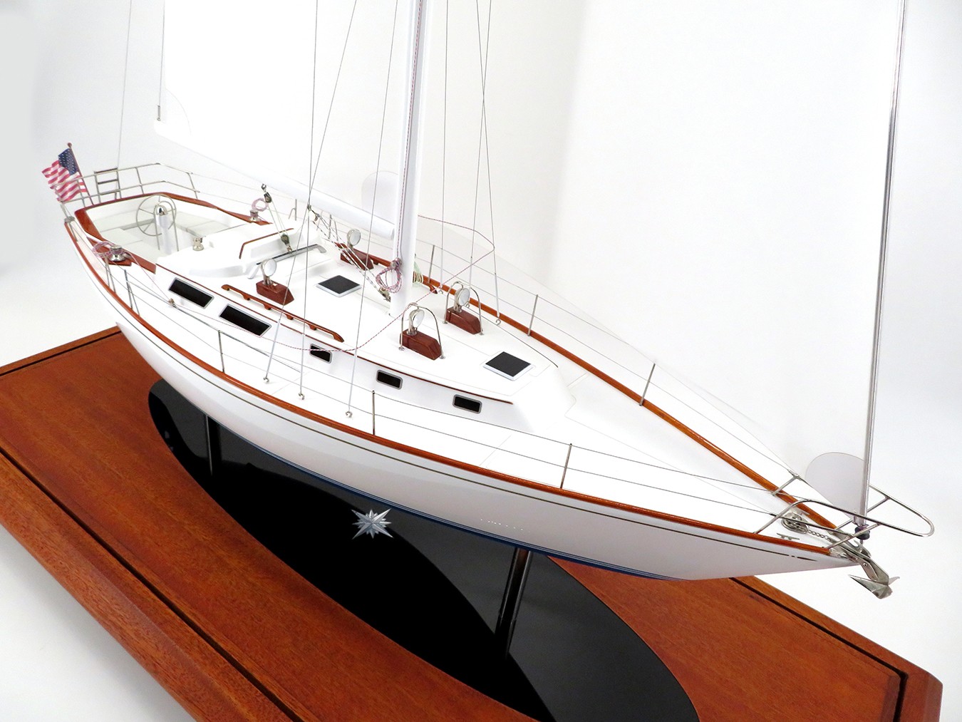 Custom Models - Bristol Sailboats - Bristol 38.8 No. 60 - year 1987 custom model - Abordage