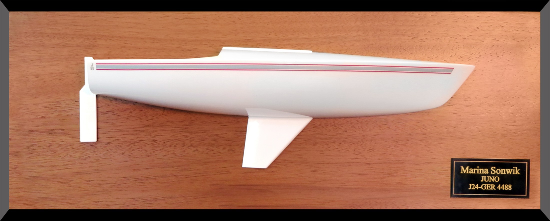 Custom Half Models - JBoats - J24 half model with cabin and cockpit only - Abordage