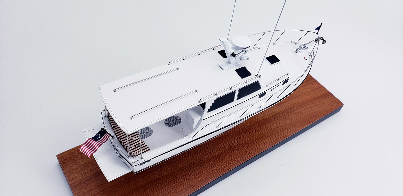 Custom Desk Models - - Eastern 31 desk model - Abordage