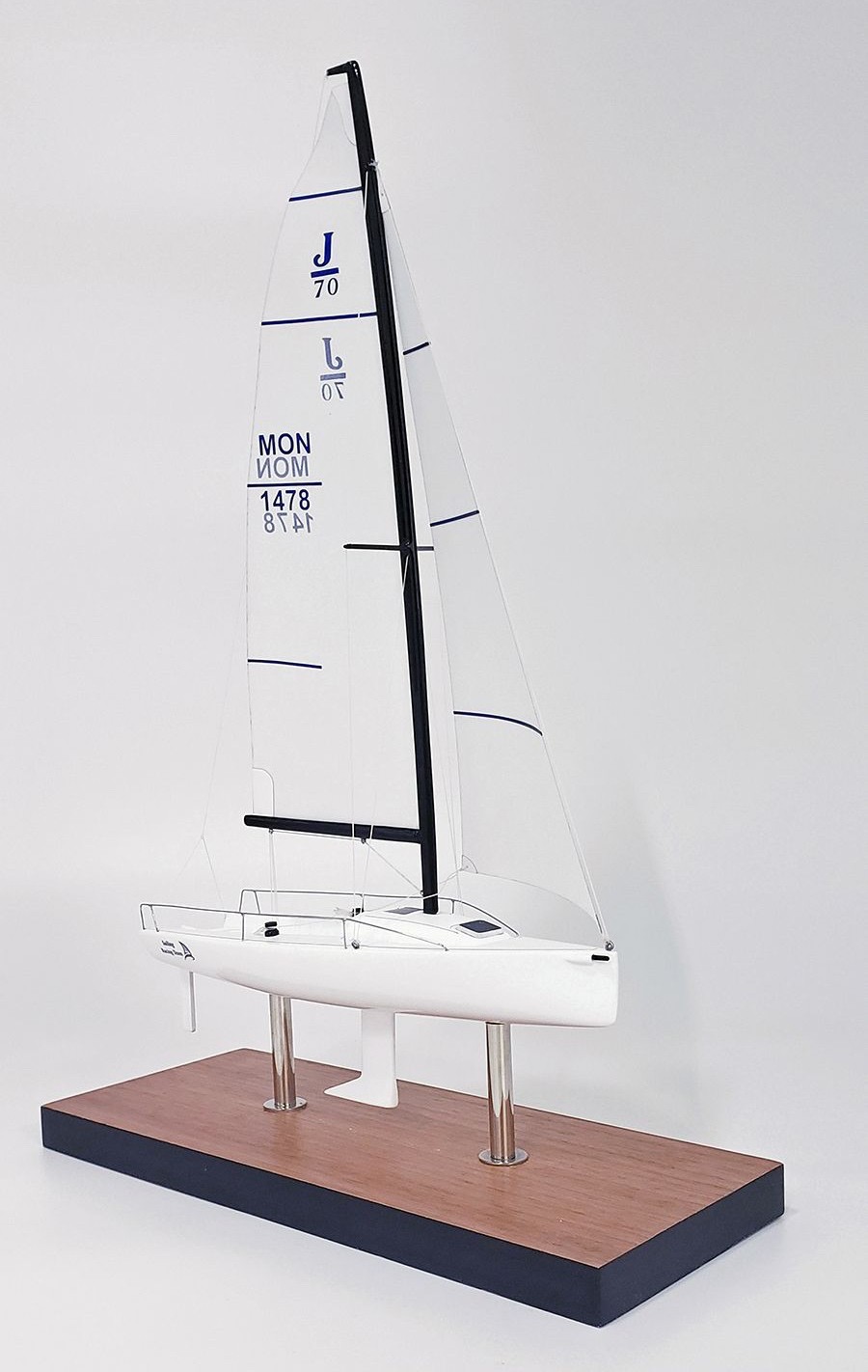 Custom Desk Models - JBoats - J70 jBoats desk model - Abordage