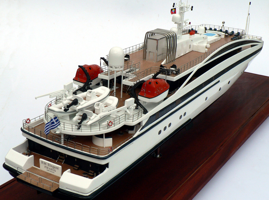 Custom Models - RM Elegant - RM Elegant "Piraeus" - Abordage