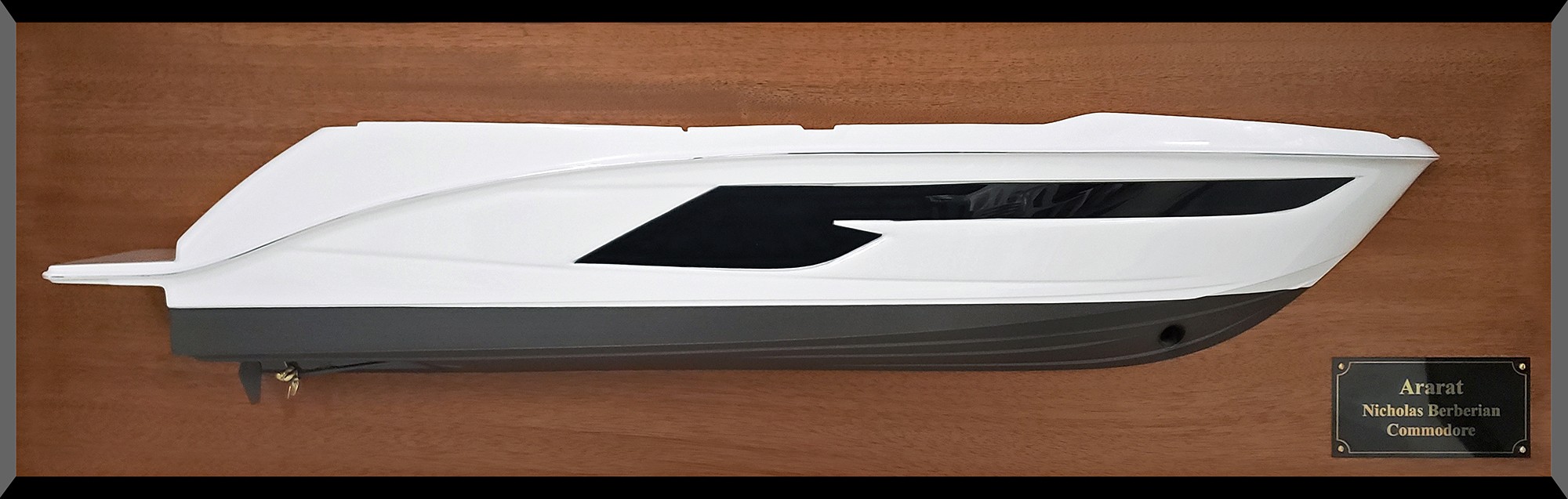 Custom Half Models - Sea Ray - Sea Ray 520 Fly year 2018 custom half hull - Abordage