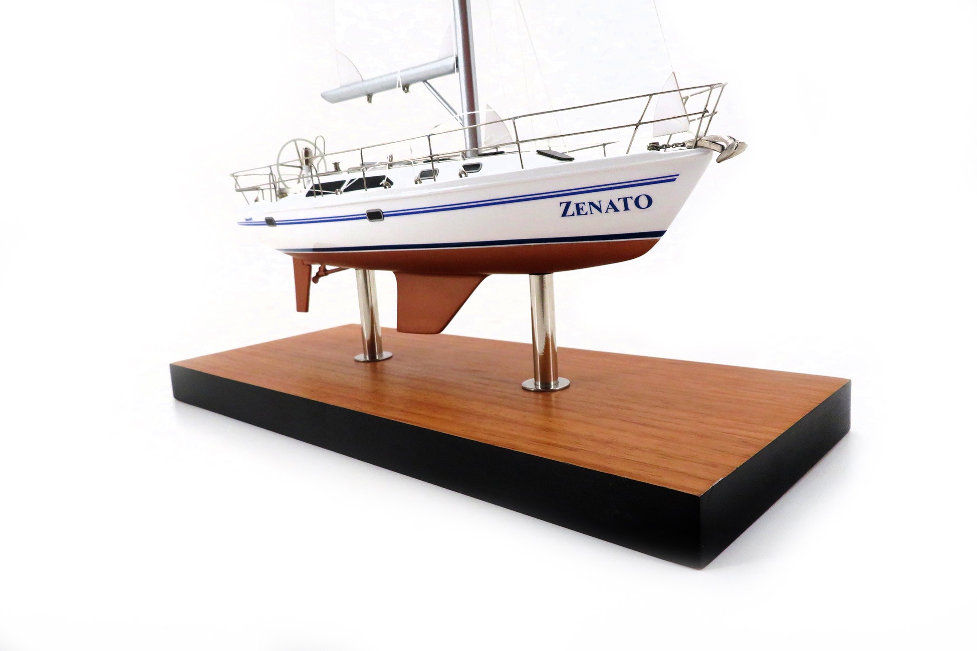 Custom Desk Models - Catalina - Catalina 36 MKII custom desk model - Abordage