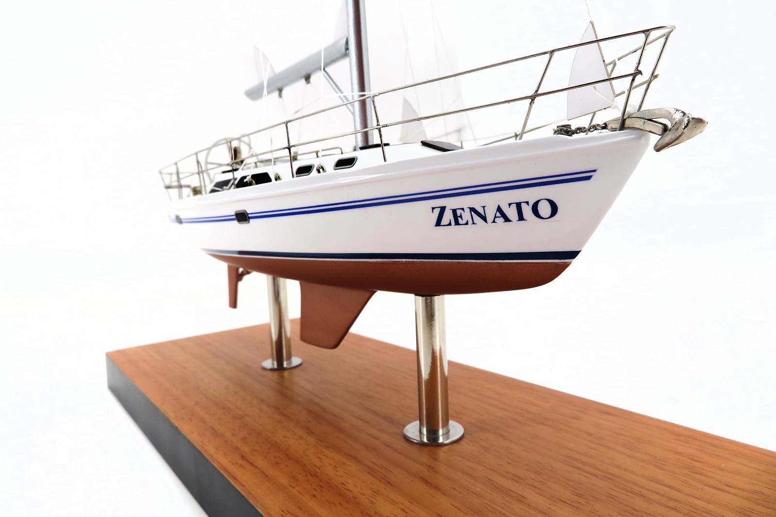 Custom Desk Models - Catalina - Catalina 36 MKII custom desk model - Abordage