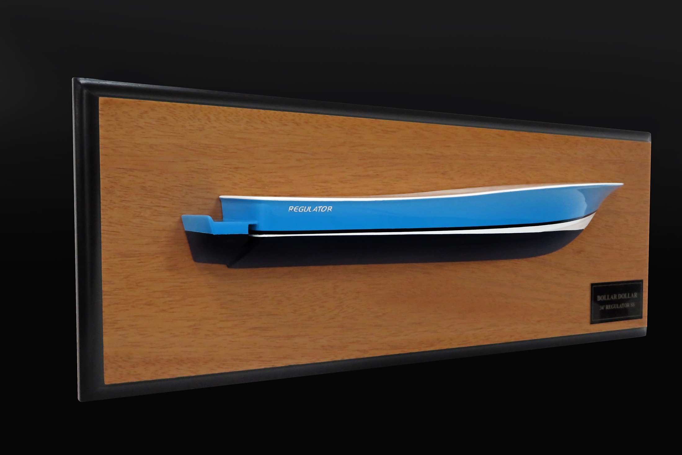 Custom Half Models - Regulator Marine - Regulator 34 custom half hull - Abordage