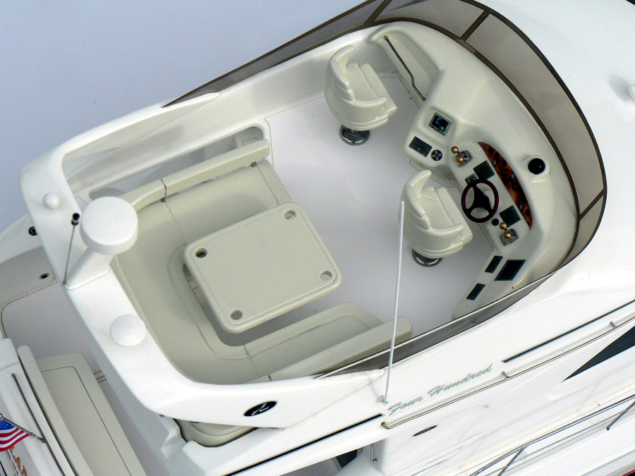 Custom Models - Sea Ray - Sea Ray 40 "Philander" - Abordage