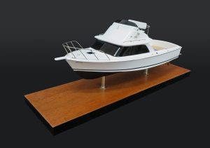 Custom Desk Models - Bertram - Bertram 31 desk model - Abordage