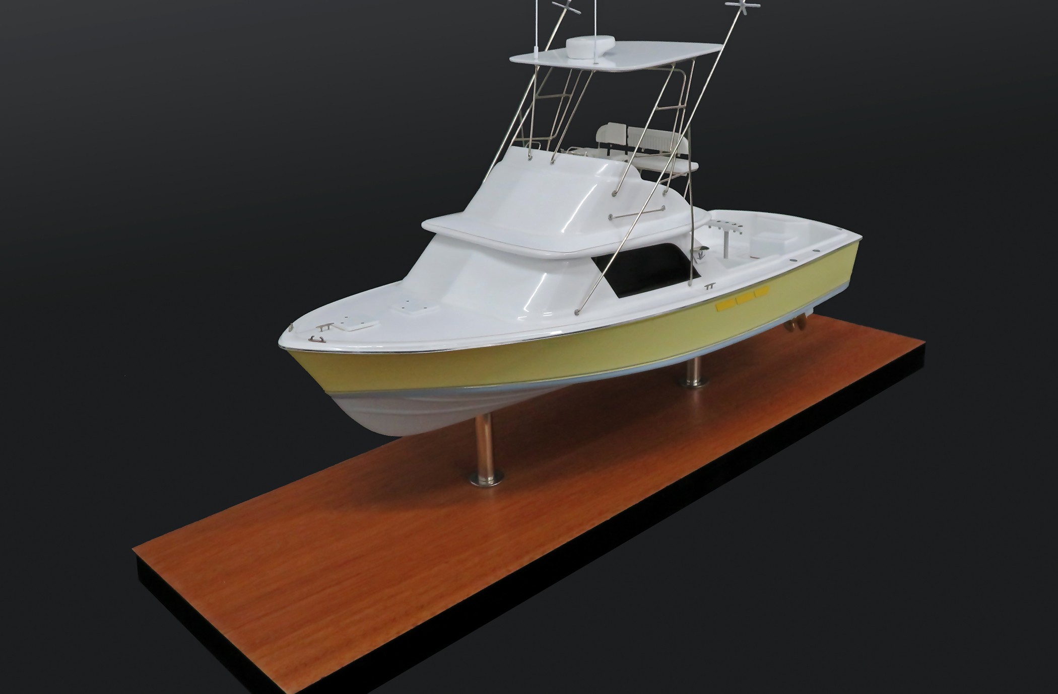 Custom Desk Models - Bertram - Bertram 31 custom desk model with tuna tower - Abordage