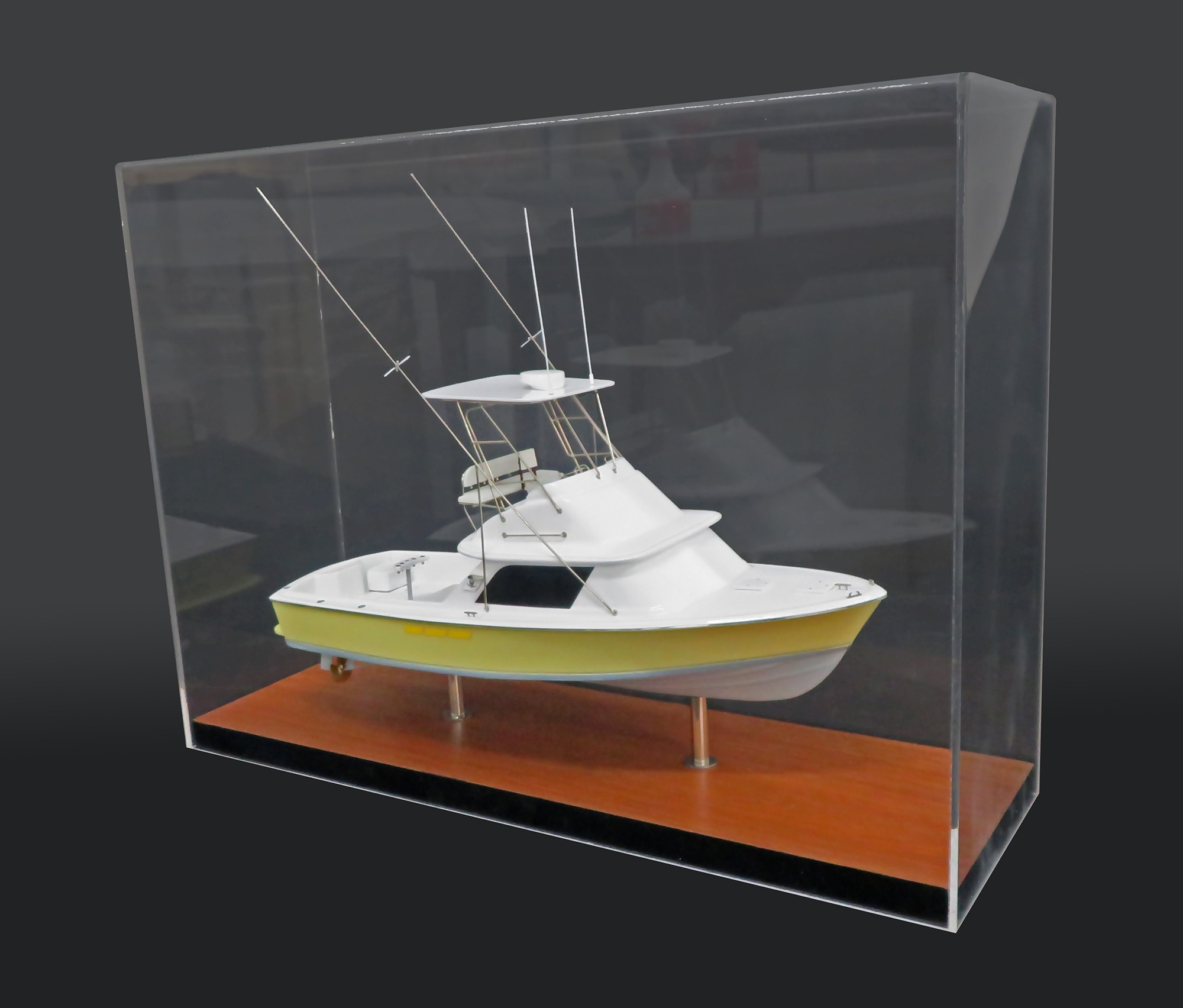 Custom Desk Models - Bertram - Bertram 31 custom desk model with tuna tower - Abordage