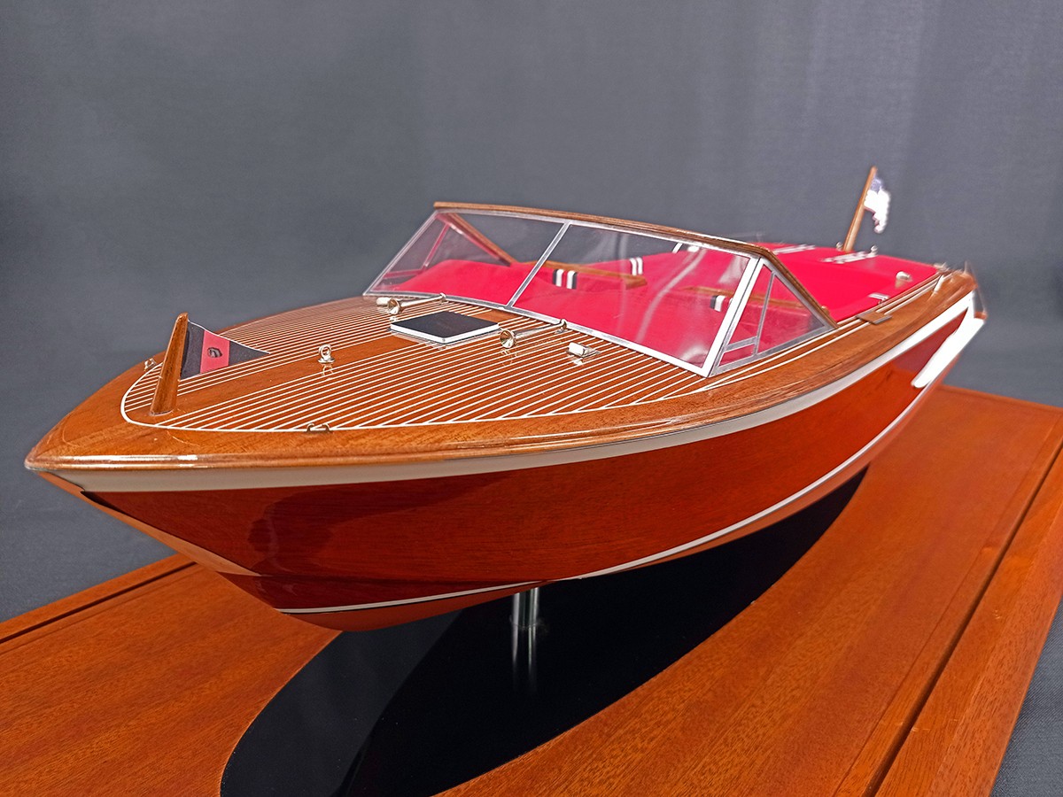 Custom Models - - Streblow 29 of 1999 custom model - Abordage