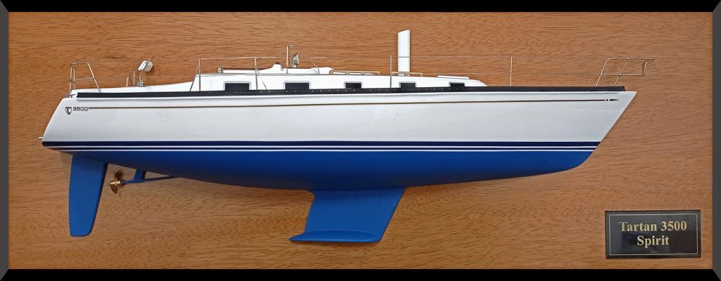 Custom Half Models - Tartan - Tartan 3500 custom half model with deck details - Abordage