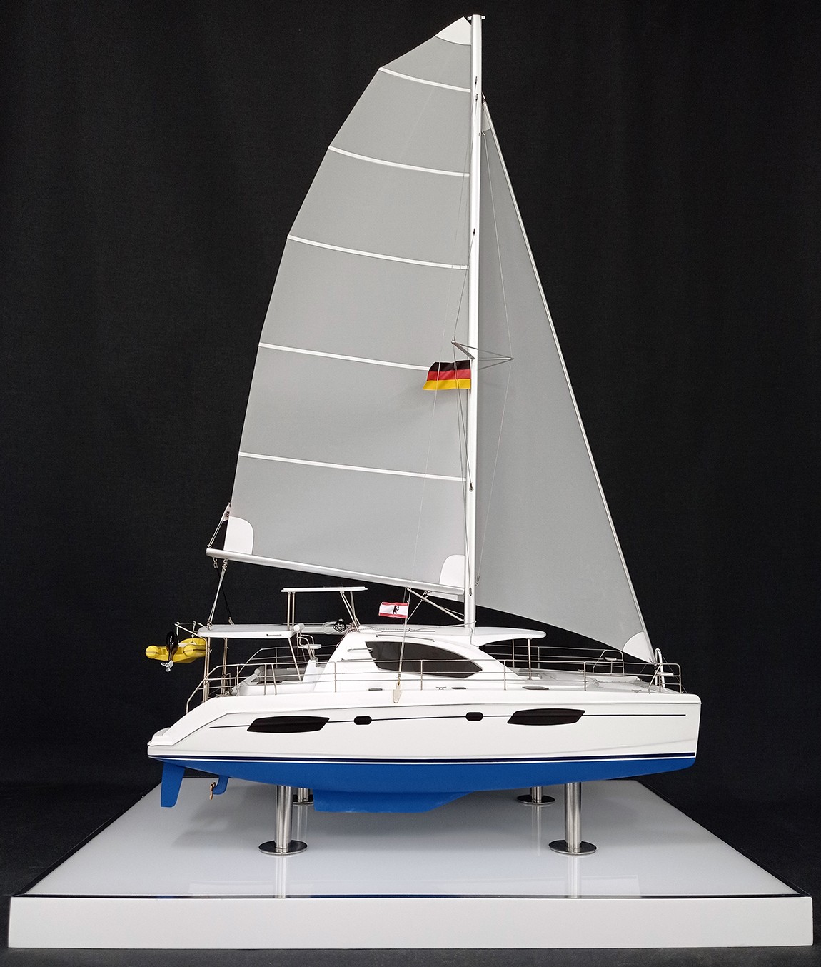 Custom Models - Leopard Catamarans - Leopard 44 Catamaran custom model - Abordage