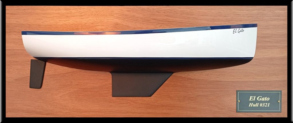 Custom Half Models - - Nonsuch 30 flush deck half hull - Abordage