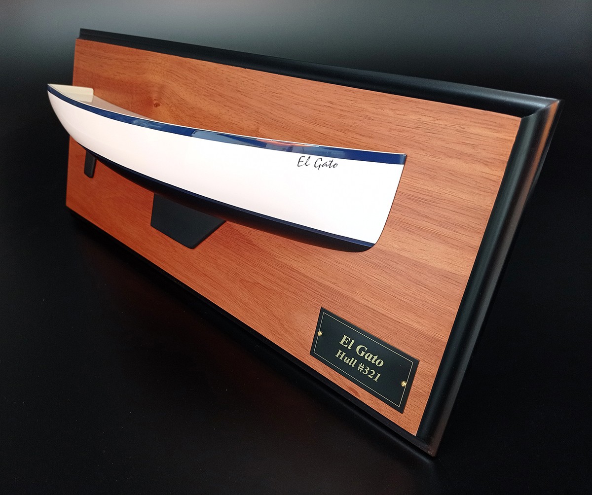 Custom Half Models - - Nonsuch 30 flush deck half hull - Abordage