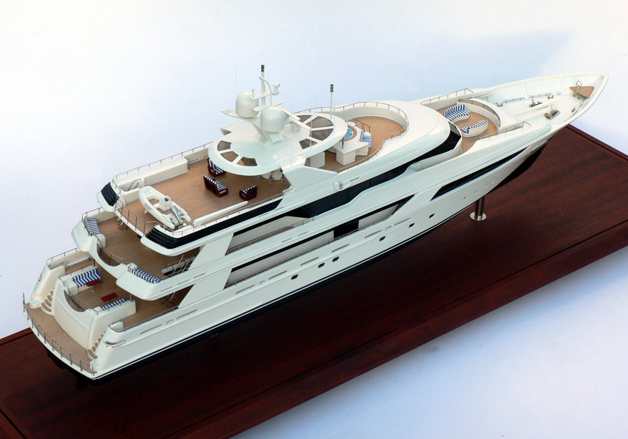 Custom Models - Wesport - Wesport 164 "Lady Kathryn IV" - Abordage