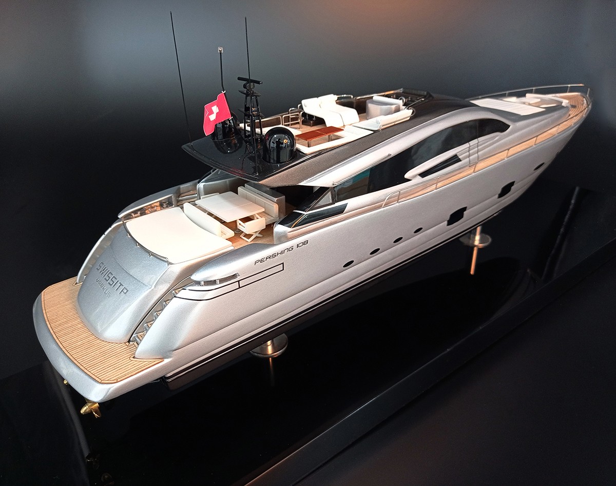 Custom Models - Pershing yachts - Pershing 108 custom model - Abordage