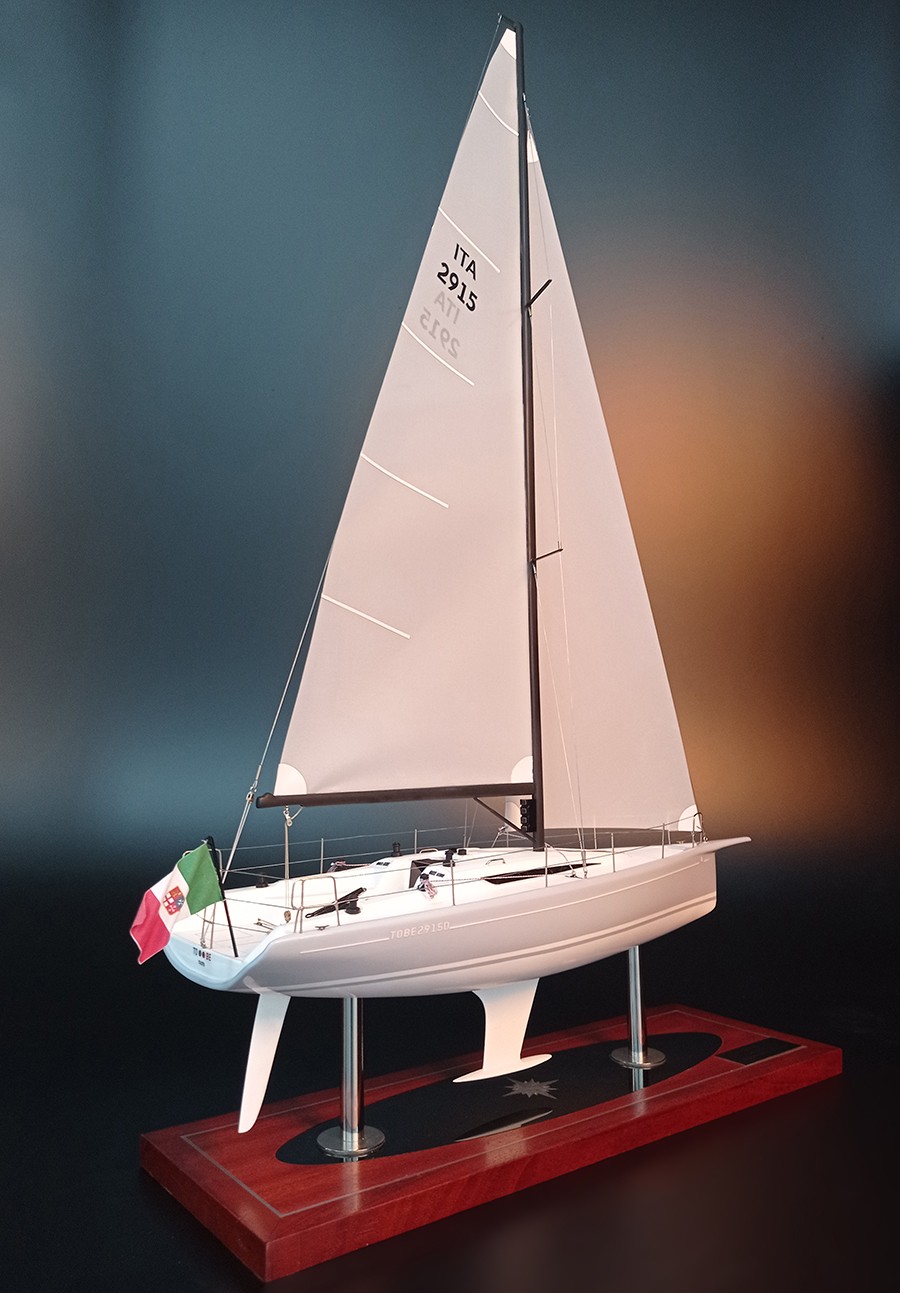 Custom Models - Italia Yachts - Italia Yacht 11.98 custom model replica - Abordage