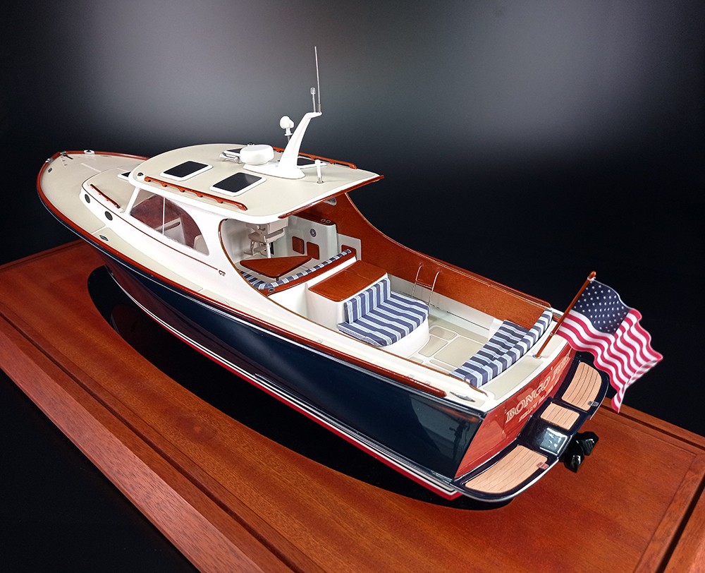 Custom Models - Hinckley - Hinckley Picnic EP custom model - Abordage