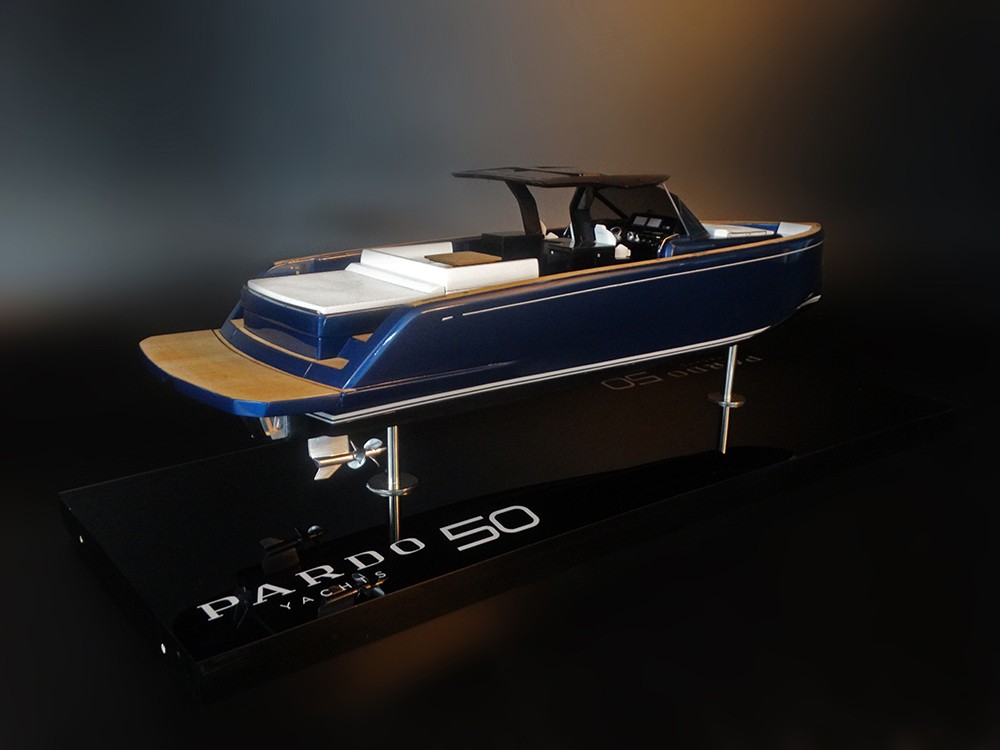 Custom Models - Pardo - Pardo 50 custom powerboat model - Abordage