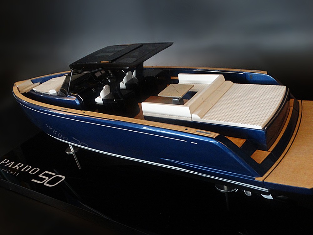 Custom Models - Pardo - Pardo 50 custom powerboat model - Abordage