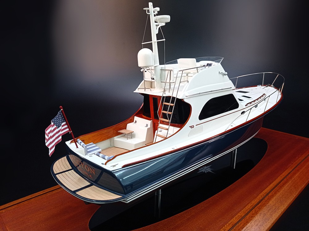 Custom Models - Hinckley - Hinckley Talaria 44 FlyBridge custom model - Abordage