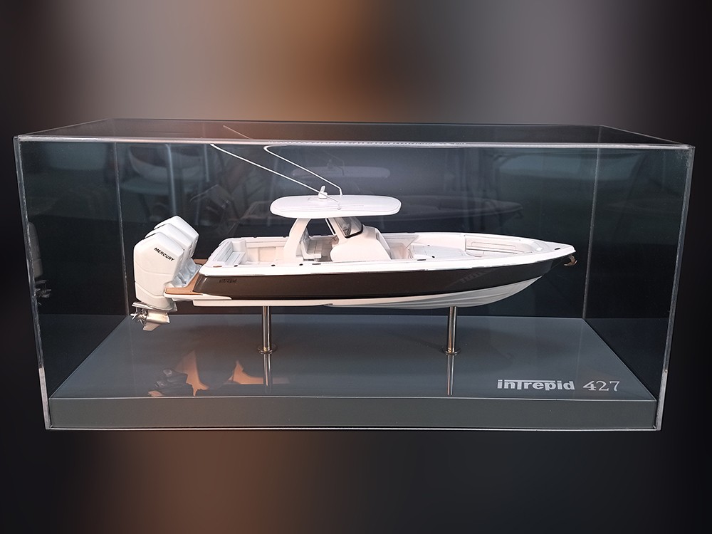 Custom Desk Models - Intrepid Powerboats - Intrepid 427 Nomad FE desk model - Abordage