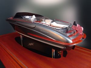 Custom Models - Riva - Rivarama 44 custom model - Abordage