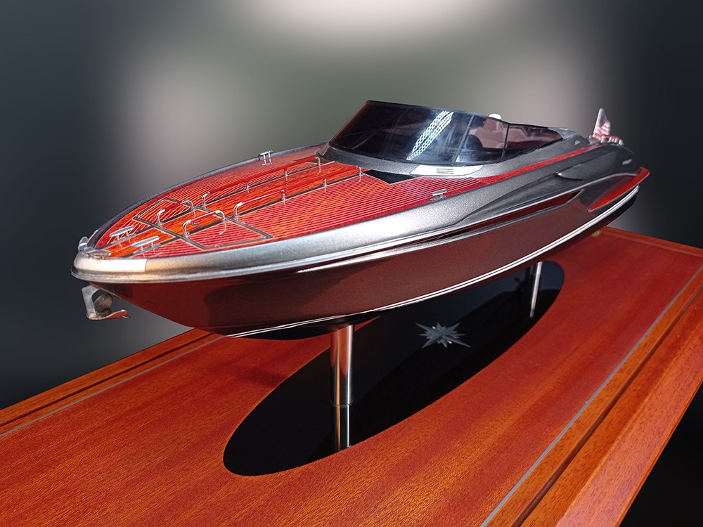 Custom Models - Riva - Rivarama 44 custom model - Abordage