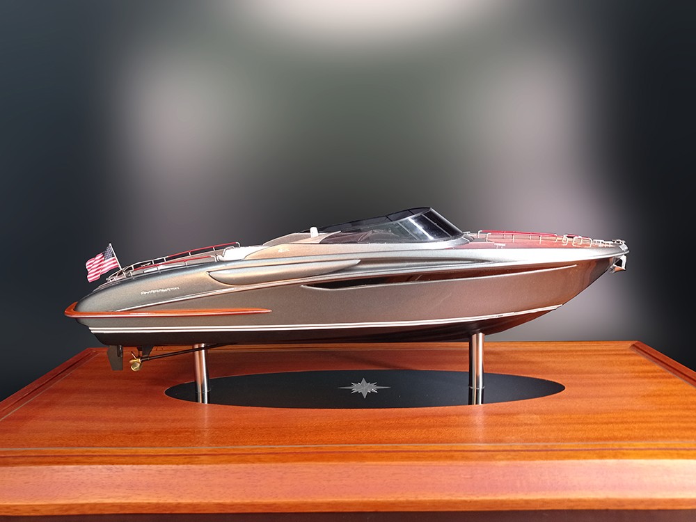Custom Models - Riva - Rivarama 44 custom model - Abordage