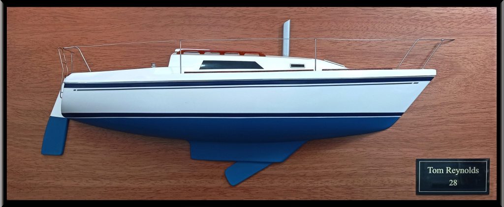 Custom Half Models - - O'Day 26 custom half model with deck details - Abordage