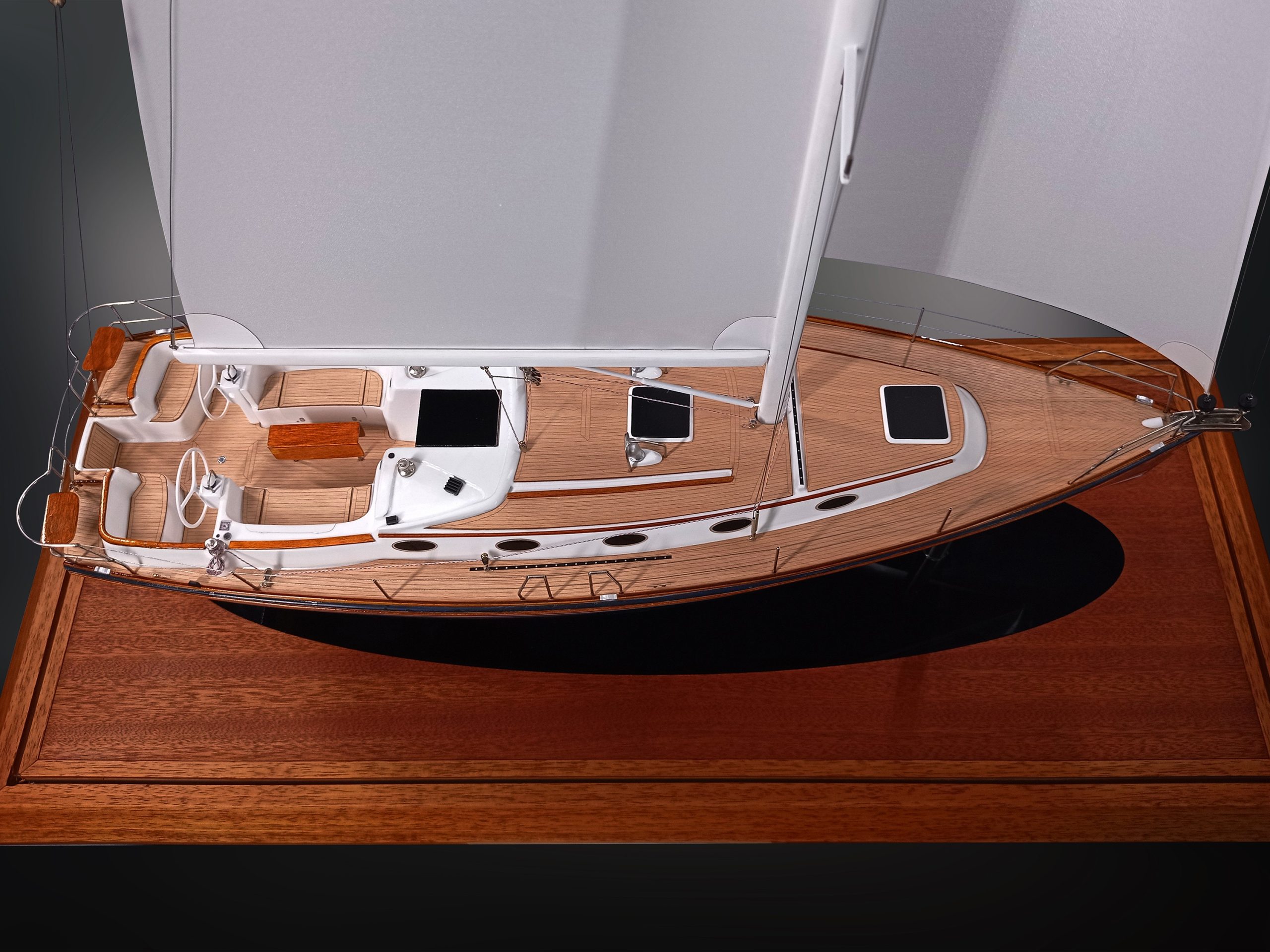 Custom Models - - Moody AC41 custom model - Abordage