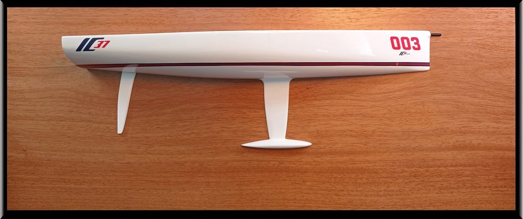 Custom Half Models - Melges - Melges IC 37 Custom half model replica - Abordage
