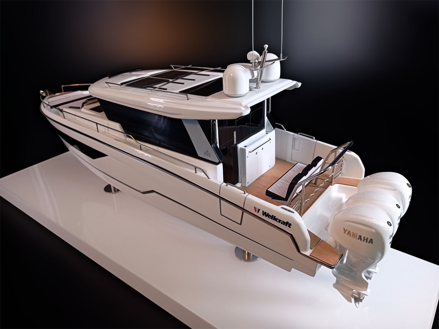 Custom Power Boats - WELLCRAFT - Wellcraft 355 custom model - Abordage