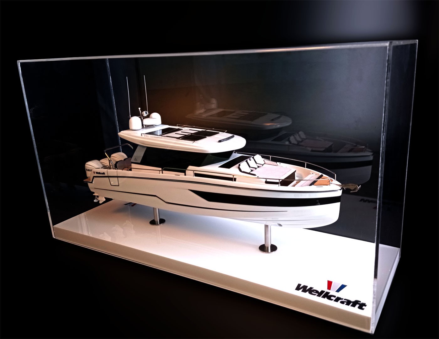 Custom Power Boats - WELLCRAFT - Wellcraft 355 custom model - Abordage