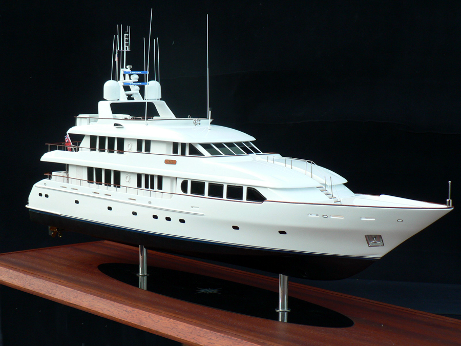 Custom Models - Trident Shipworks - Trident 130' Tri-Deck Motor Yacht "Crili" - Abordage