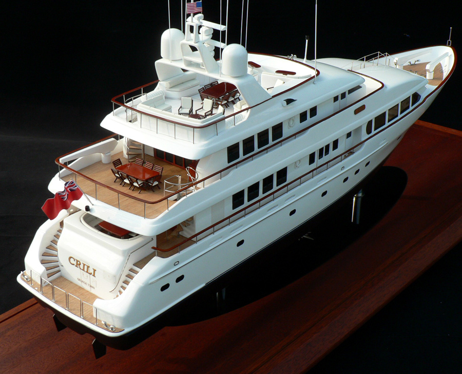 Custom Models - Trident Shipworks - Trident 130' Tri-Deck Motor Yacht "Crili" - Abordage