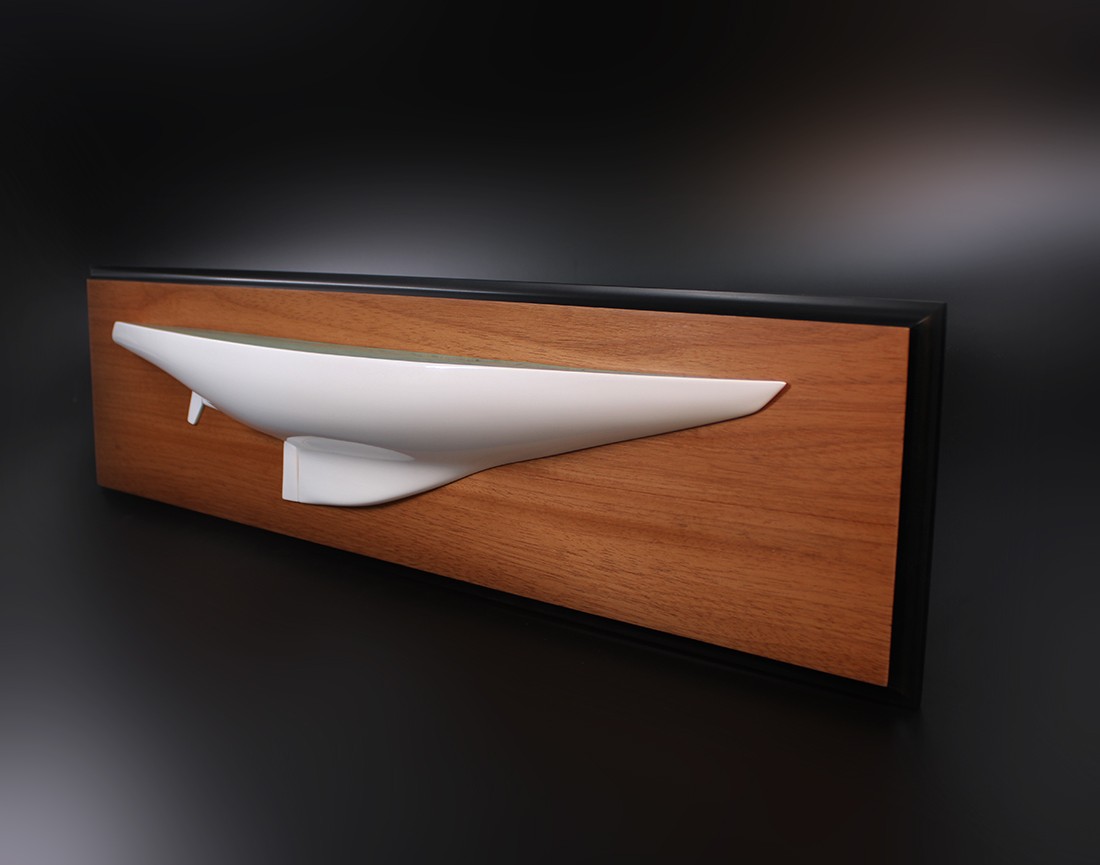 Courageous, US-26, 1974 half hull