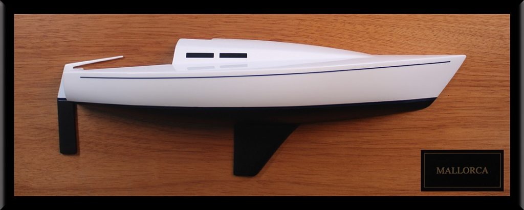 J/30 JBoats half model