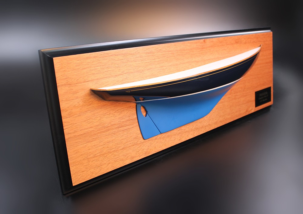 Hinckley Pilot 35 flush deck half hull