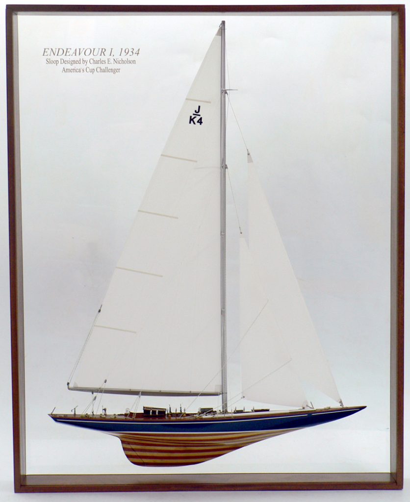 Half models with wooden frame - - Endeavour I 1934 - Abordage
