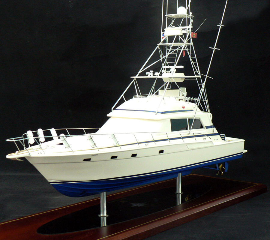 Custom Models - Bertram - Bertram 54 "Maple Leaf" - Abordage