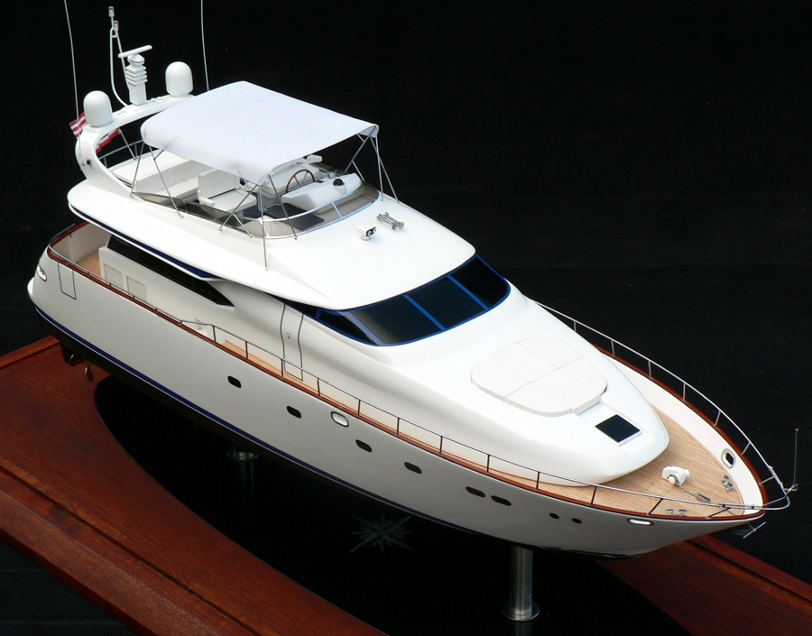 Custom Models - Maiora - Maiora "Never Rest" - Abordage