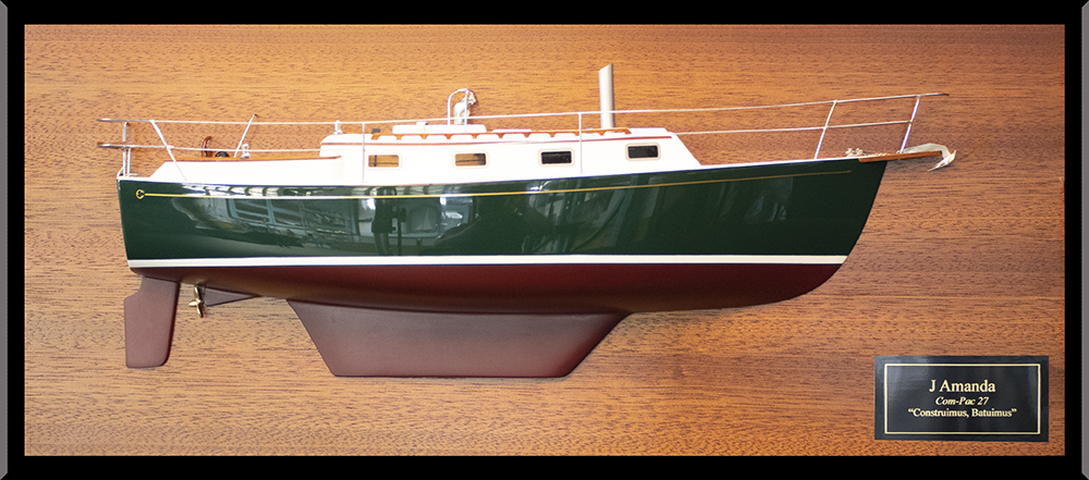 Com-Pac 27 half model with deck details