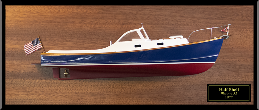 Wasque 32 half model with deck details
